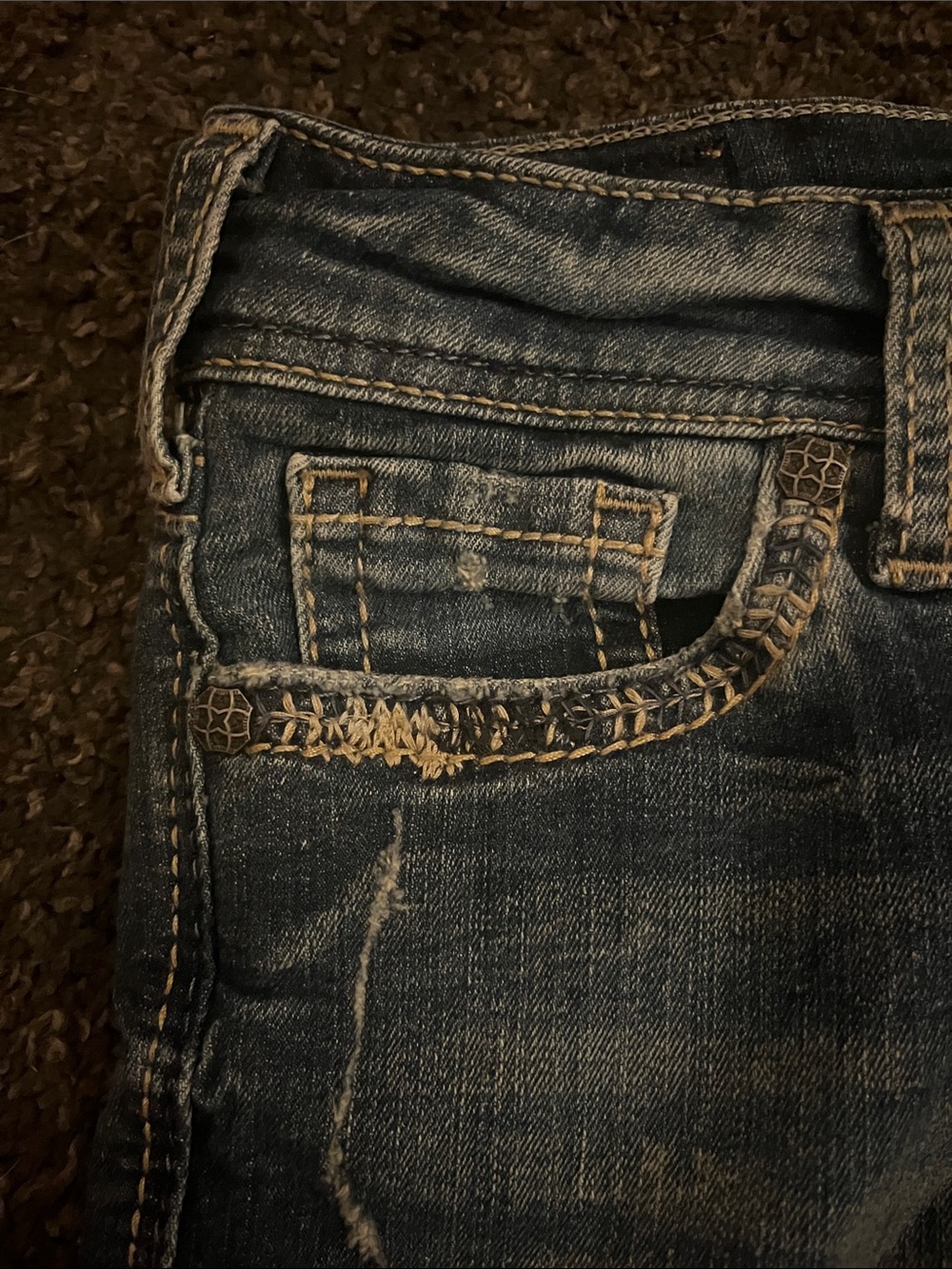 2000’s Silver Dark Blue Distressed Denim Shorts - Picture 4 of 9